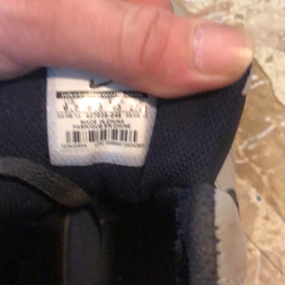 Nike Airs - Picture 4 of 4